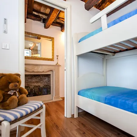 Bayview Apartman *